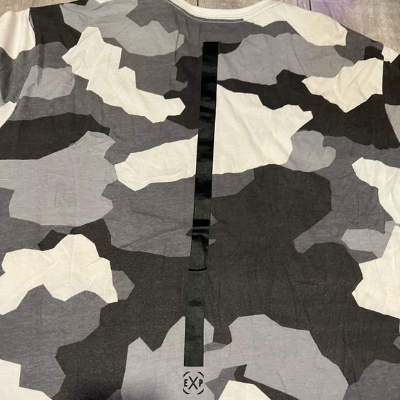 EXPRESS GRAY CAMO SHIRT - Picture 5 of 6